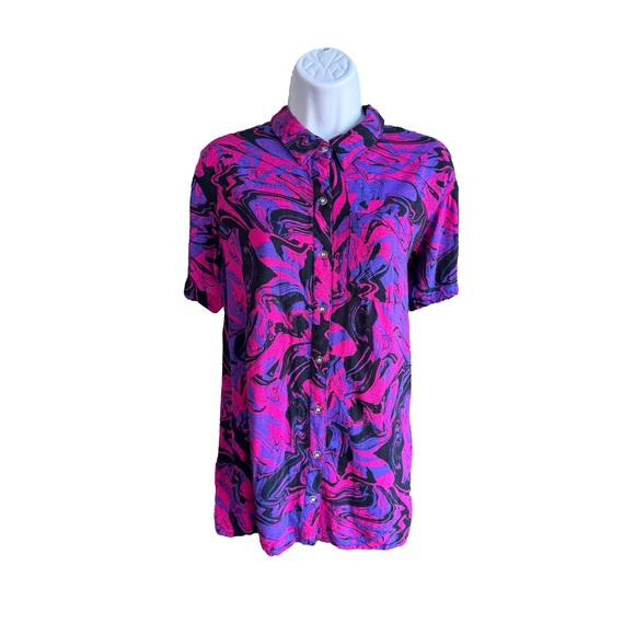 Vitriol Retro Marble Design Short Sleeve Button Up. - Picture 2 of 4